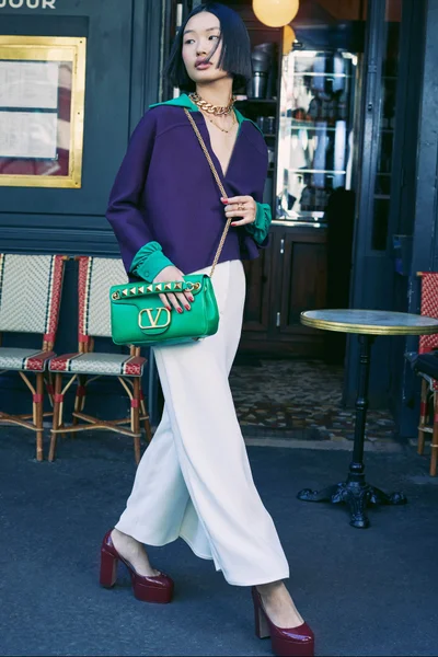 Look 11